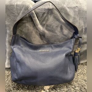 Michael Kors Ashbury‎ shoulder bag EUC